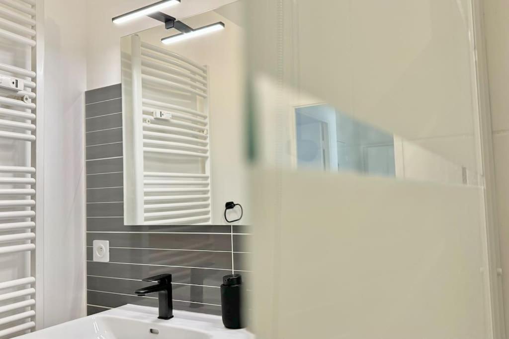 Chic Et Cosy Appartement Epure - T3 Courcouronnes 外观 照片