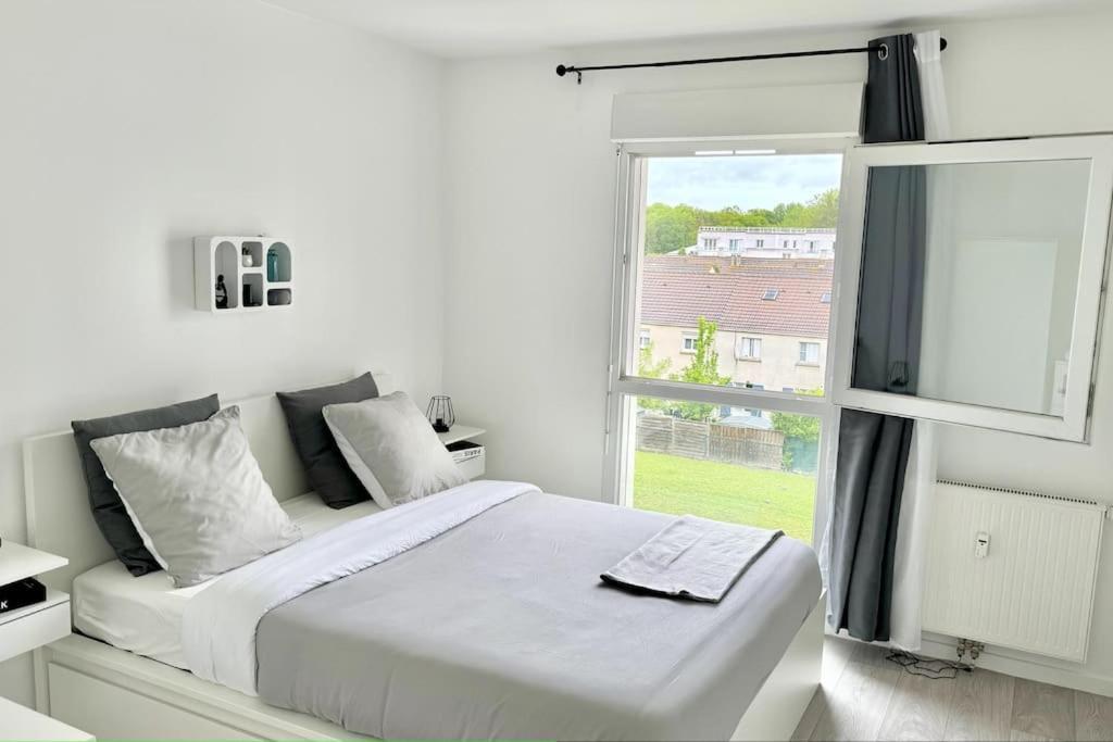 Chic Et Cosy Appartement Epure - T3 Courcouronnes 外观 照片