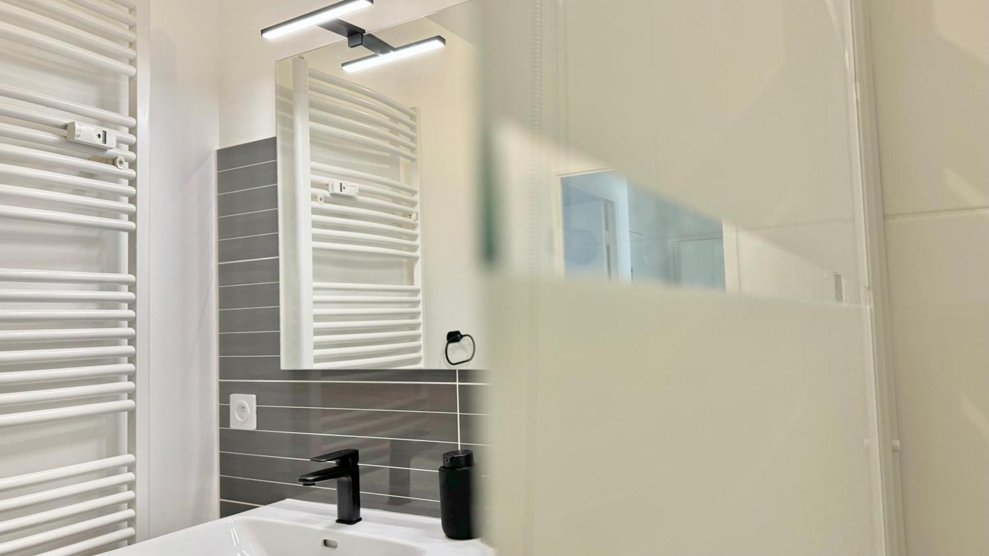 Chic Et Cosy Appartement Epure - T3 Courcouronnes 外观 照片